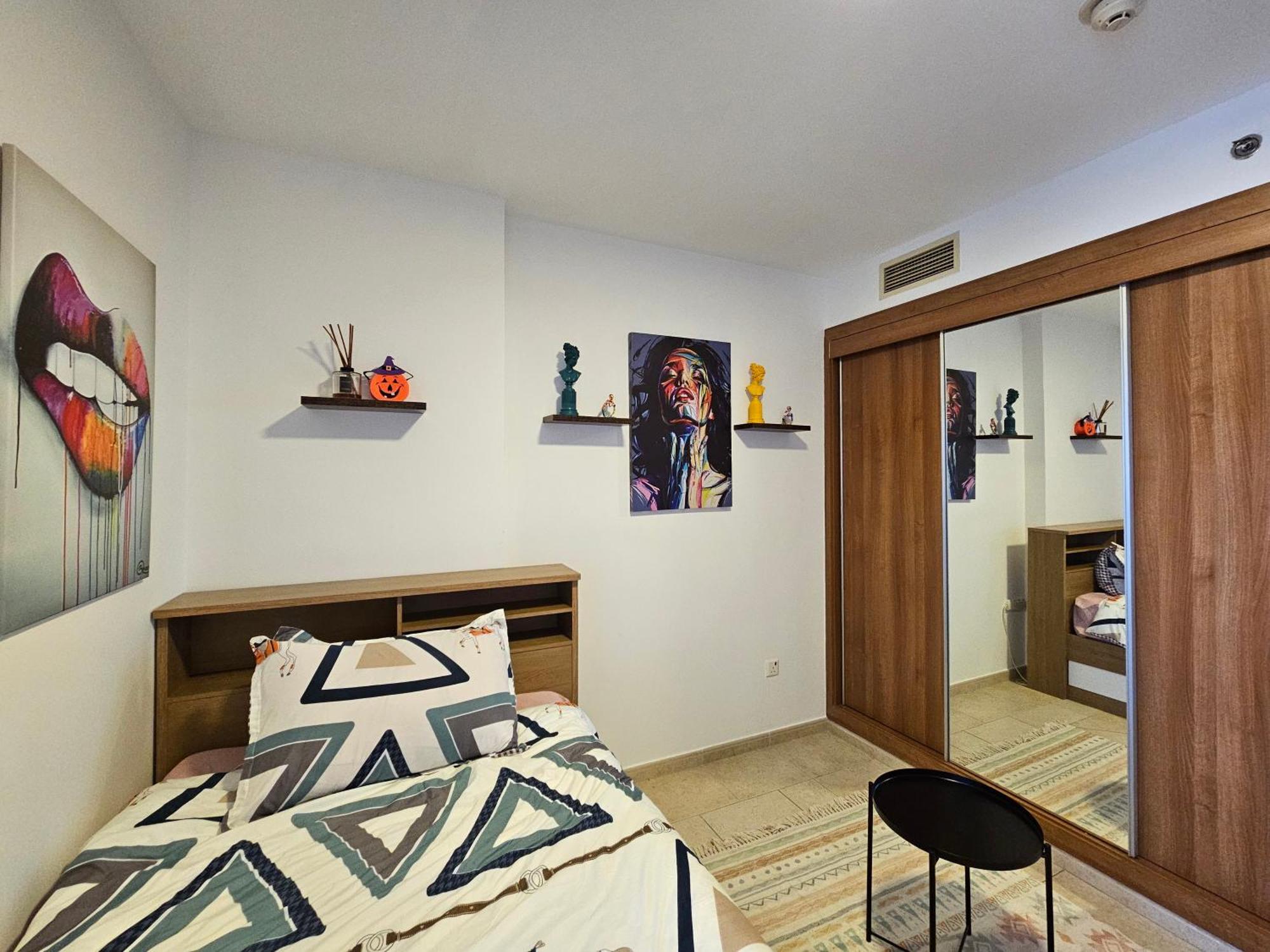 Super Host At Highest Residential Tower In The World, Private Rooms In A Shared Apartment ดูไบ ห้อง รูปภาพ